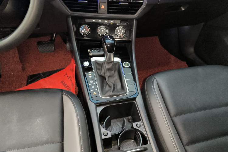 Used Volkswagen Sagitar 2022 280TSI DSG Flyover Edition
