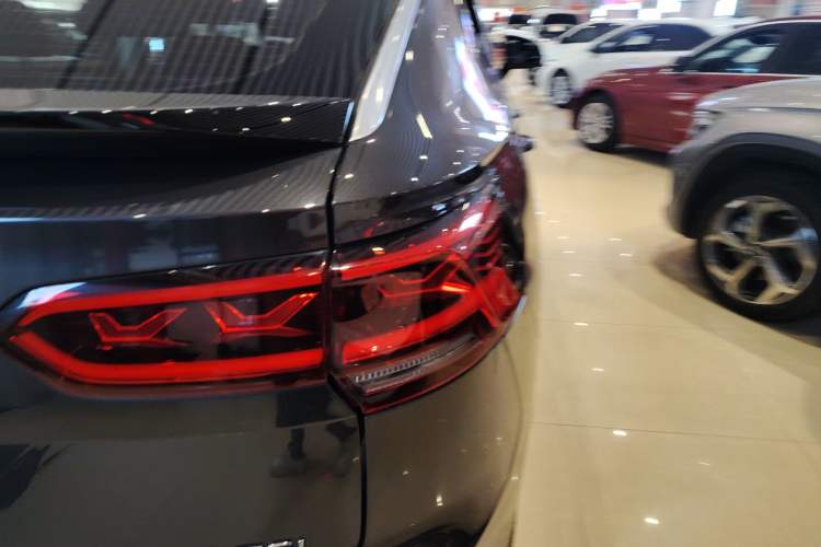 Used Volkswagen Tayron X 2020 330TSI Two-Wheel Drive Luxury Smart Connectivity Version
