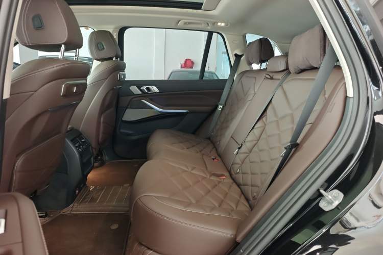 Used BMW X5 2023 xDrive 30Li Luxury M Sport Night Edition Package