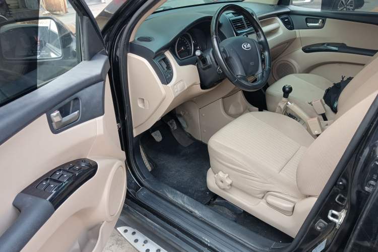 Used Kia Sportage 2013 2.0L Manual Two-Wheel Drive GL Trim
