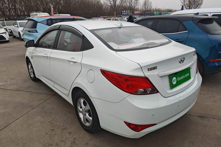 Used Hyundai Verna 2014 1.4L Automatic Smart GLS
