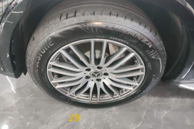 Used Mercedes-Benz GLC 2025 GLC 300 L 4MATIC Dynamic Model 5 Seats
