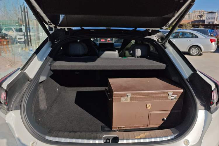 Used Zeekr 001 2023 WE Edition 100 kWh