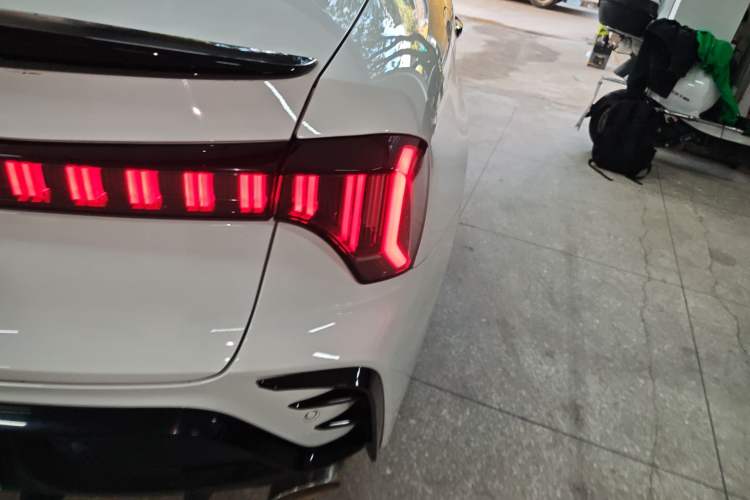 Used Lynk & Co 03 2023 2.0TD DCT JingPro
