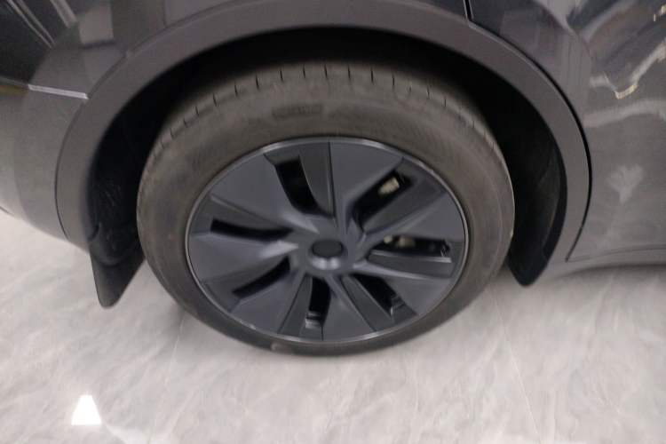 Used Tesla Model Y 2024 Rear-Wheel-Drive Version
