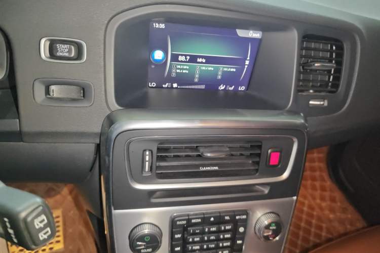 Used Volvo V60 2017 T5 Zhiya Edition China V Standard