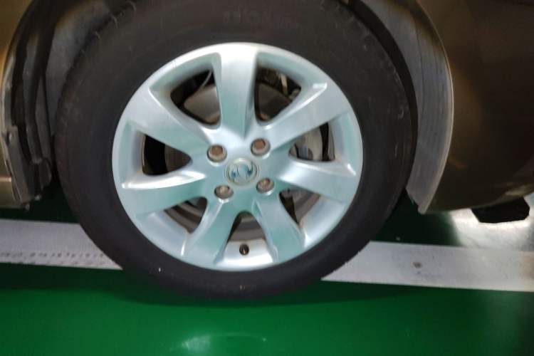 Used Dongfeng Aeolus A60 2012 1.6L Automatic Prestige Edition
