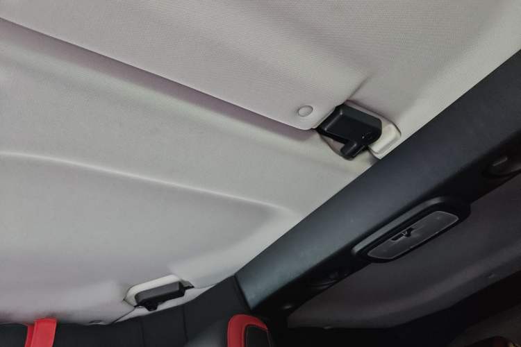 Used  BJ40 2019 PLUS 2.3T Automatic Four-Wheel Drive Premium Edition China VI
