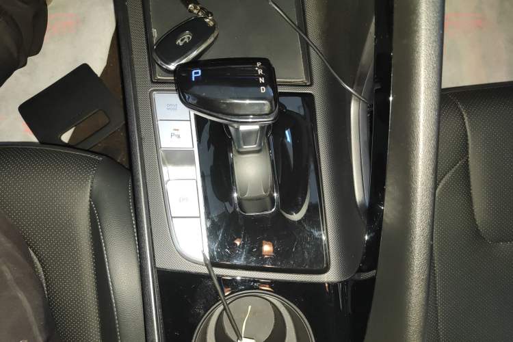 Used Hyundai Elantra 2023 1.5L CVT LUX Prestige Edition