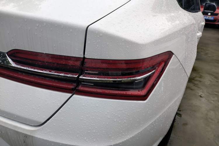 Used BYD Qin Pro 2019 Super Edition 1.5TI Manual Smart Connect Fierce Model China V Standard
