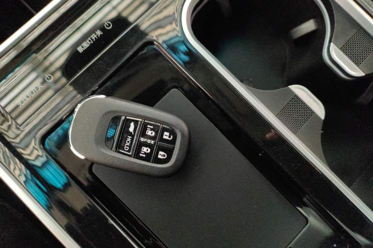 Used Honda Odyssey 2024 2.0L eHEV Sharp & Smart Edition
