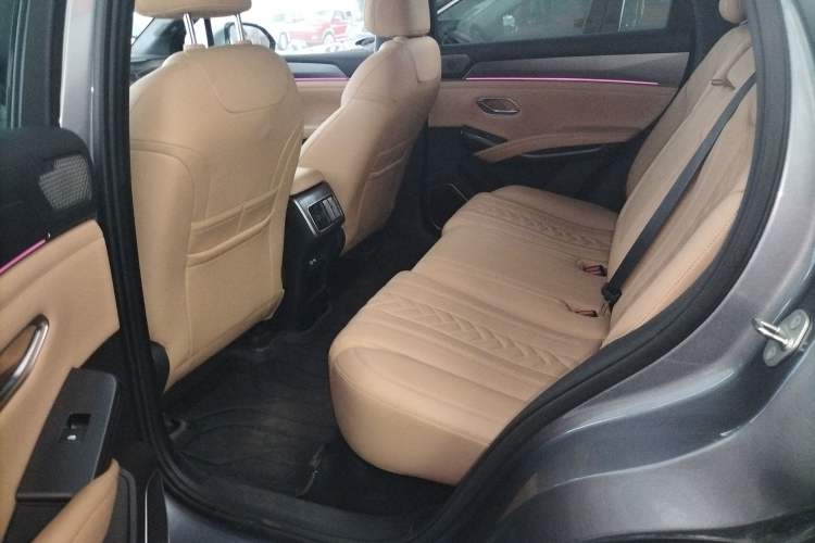 Used BYD Song L DM-i 2024 160 km Excellence Version
