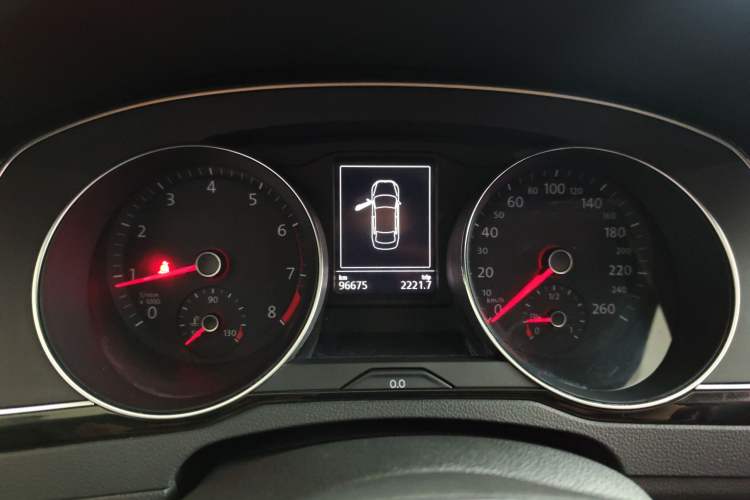 Used Volkswagen Magotan 2018 330TSI DSG Advanced Model
