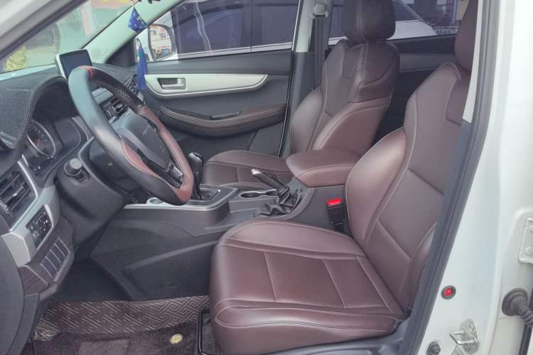 Used FORTHING T5 2022 Grand Edition 1.6L Manual Dream-Chasing Five-Seat Model
