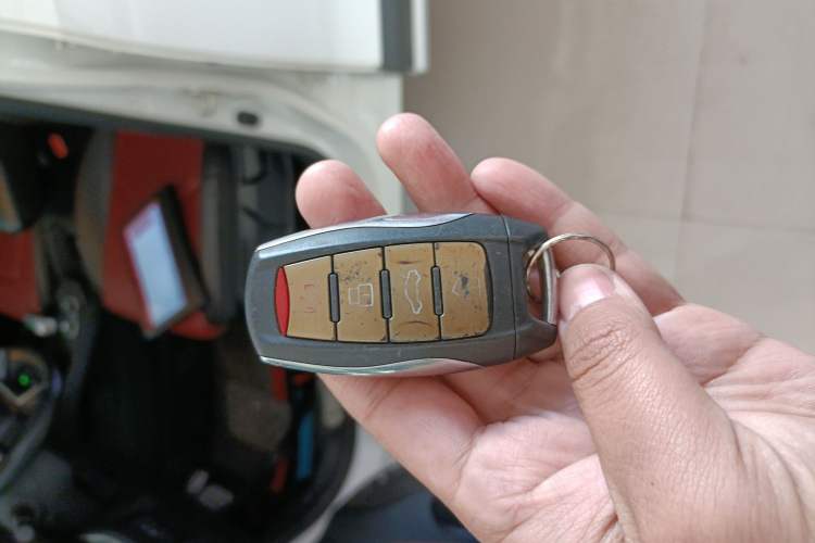 Used Haval H2s 2017 Blue Label 1.5T Dual-Clutch Luxury Model
