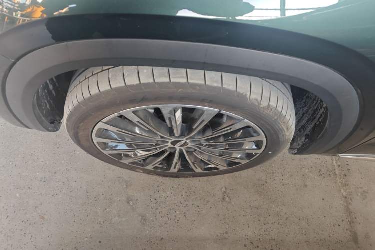 Used Geely Auto Monjaro L 2025 Dongfang Yao 2.0TD Automatic All-Wheel-Drive Wangyue Edition
