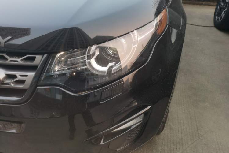 Used Land Rover Discovery Sport 2019 240 PS SE Version China V Standard