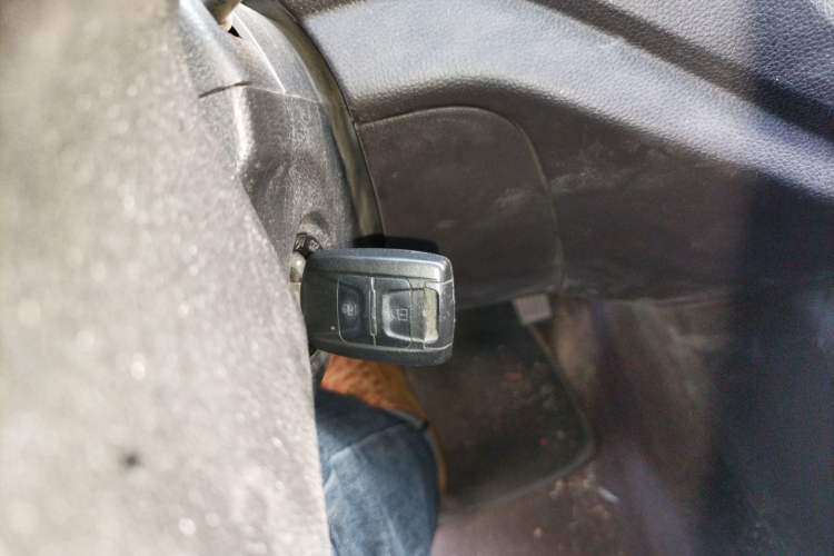 Used Wuling Hongguang V 2022 1.5L Jingqu Version Hydraulic Power Steering LAR
