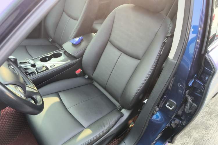 Used Infiniti Q50L 2016 2.0T Comfort Edition
