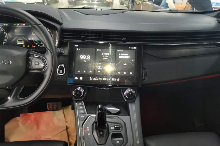 Used Lynk & Co 01 2021 2.0TD Four-Wheel Drive Dark Night Edition
