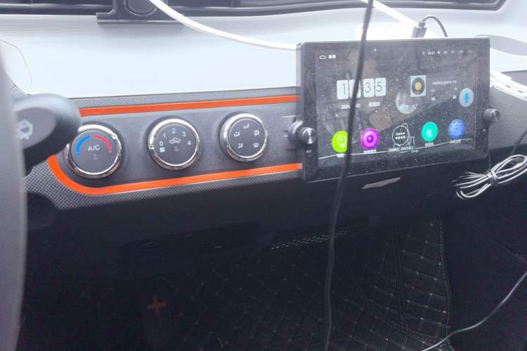 Used Wuling Hongguang MINIEV 2022 Easy Version Lithium Iron Phosphate
