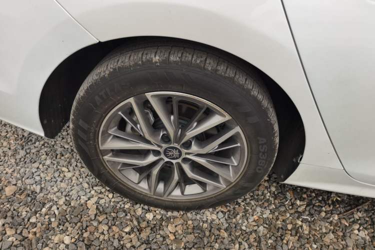 Used BYD Qin PLUS 2021 EV 400KM Luxury Model