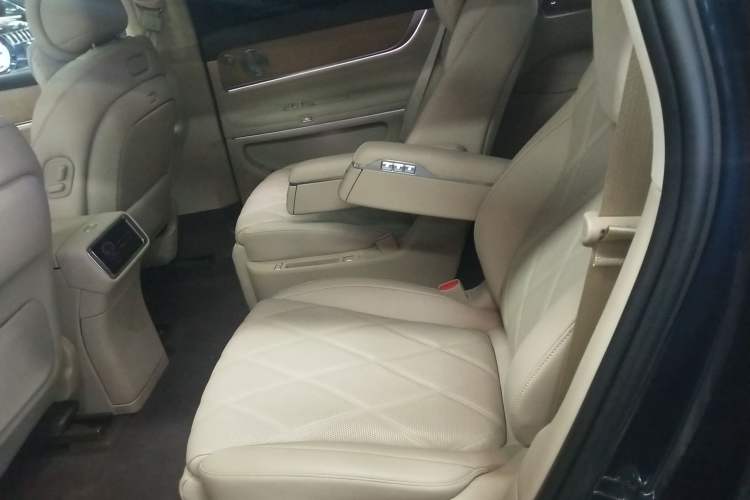 Used Hima AITO M9 2025 Extended-Range Ultra Version 52 kWh 6-Seater