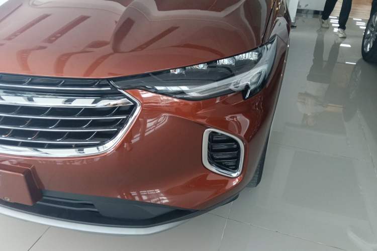 Used Buick Envision 2020 Encore S 652T Four-Wheel Drive Luxury Model
