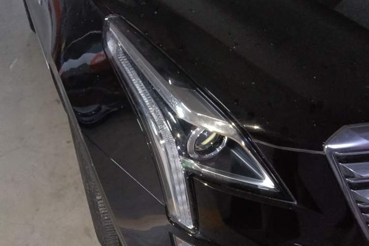 Used Cadillac XT5 2016 25T Luxury Model
