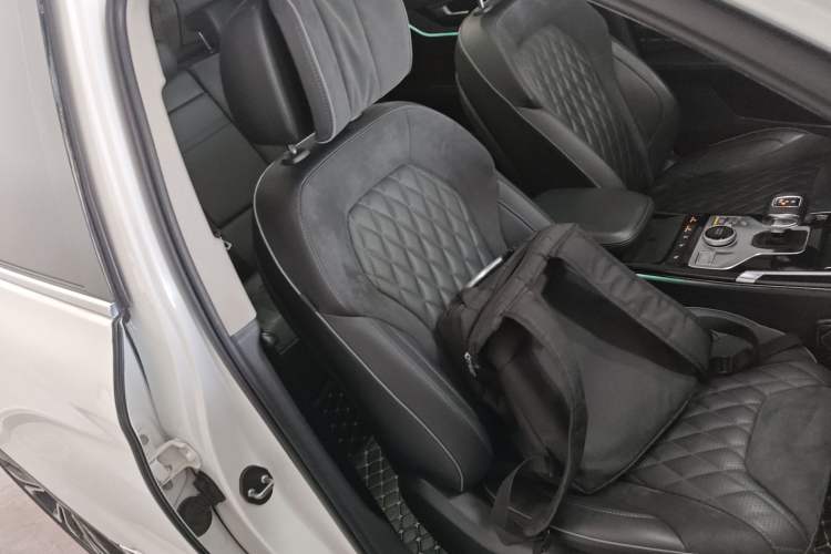 Used Hongqi HS5 2019 2.0T Smart Connect Flagship All-Wheel-Drive Version