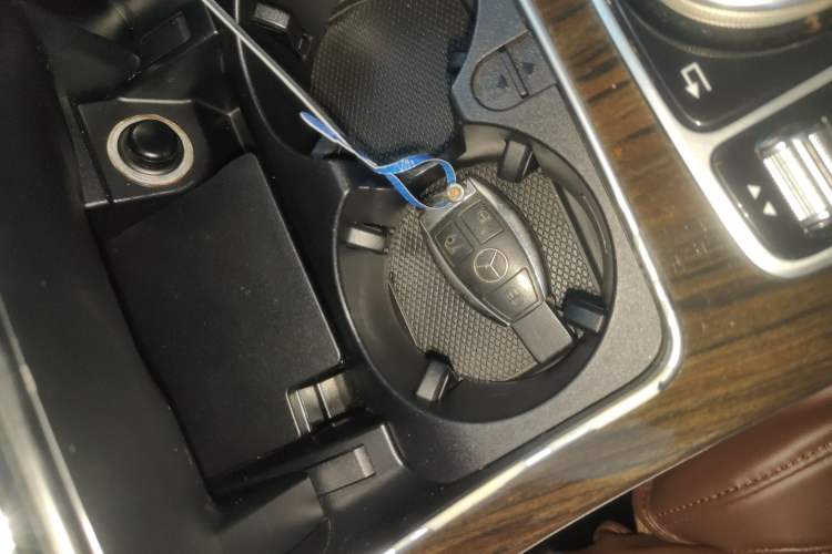 Used Mercedes-Benz C-Class 2015 Facelift C 180 L
