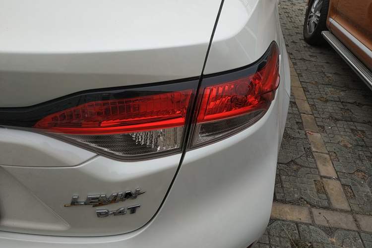 Used Toyota Levin 2019 185T CVT Luxury Edition China VI Standard