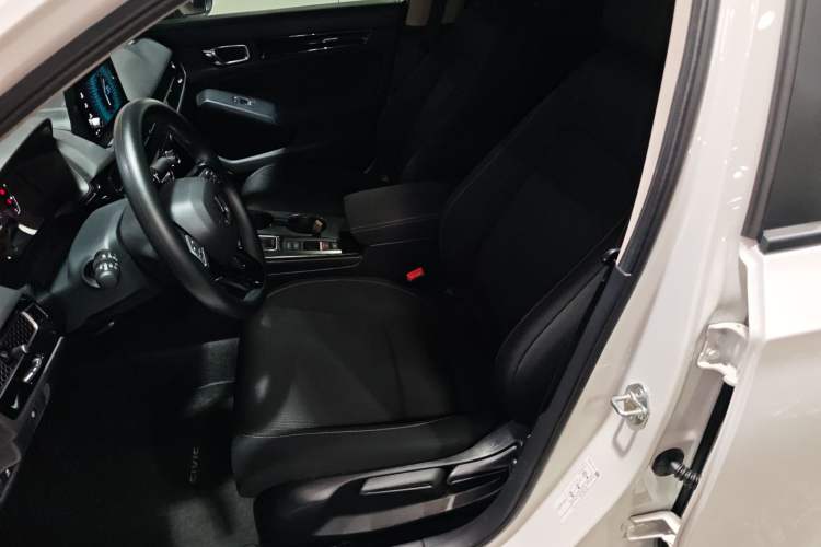 Used Honda Civic 2023 240TURBO CVT Dynamic Edition
