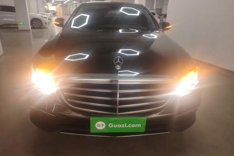 Used Mercedes-Benz E-Class 2019 E 260 L
