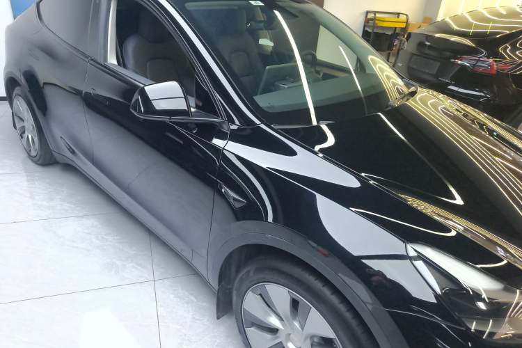 Used Tesla Model Y 2022 Rear-Wheel-Drive Version
