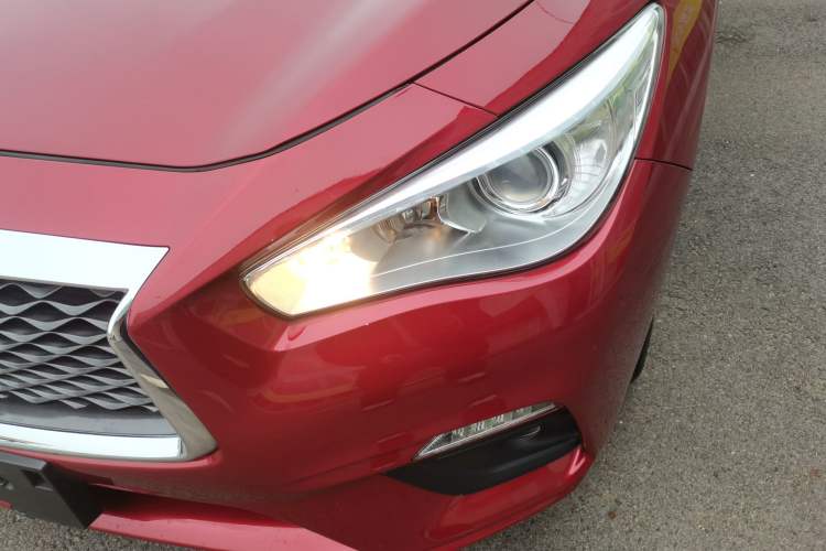 Used Infiniti Q50L 2018 2.0T Comfort Edition China VI Standard
