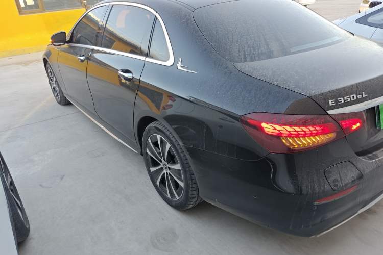 Used Mercedes-Benz E-Class New Energy 2022 Restyled E 350 e L Plug-in Hybrid Sports Sedan
