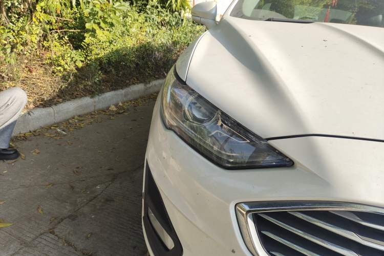 Used Ford Mondeo 2018 EcoBoost 180 Smart Control Fashion Model China VI Standard
