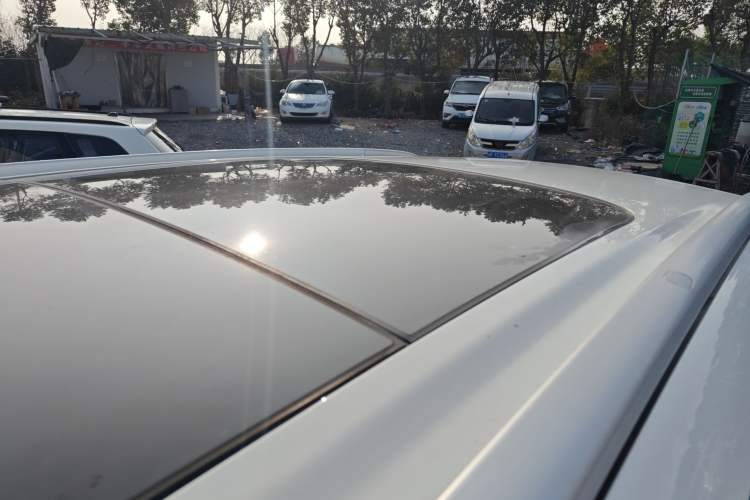 Used Geely Auto Emgrand X7 Sport 2016 2.0L Manual ZhiShang Version