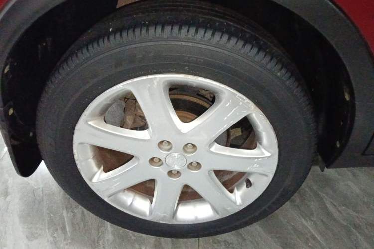 Used Buick Encore 2015 1.4T Automatic Two-Wheel Drive Urban Elite Version
