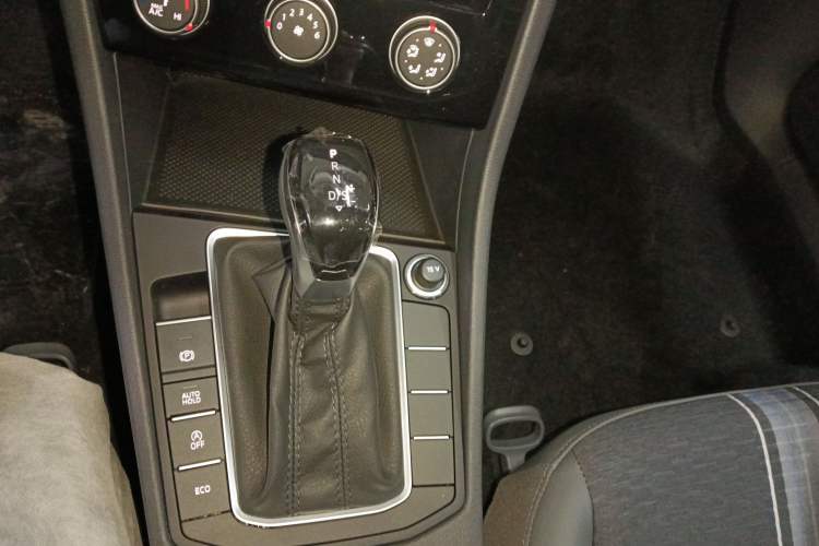 Used Volkswagen Sagitar 2025 Facelift 200TSI DSG Flyover Edition
