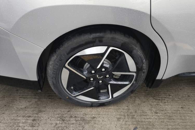 Used Wuling Xingguang 2024 Co-Creation Edition 510 Advanced Model