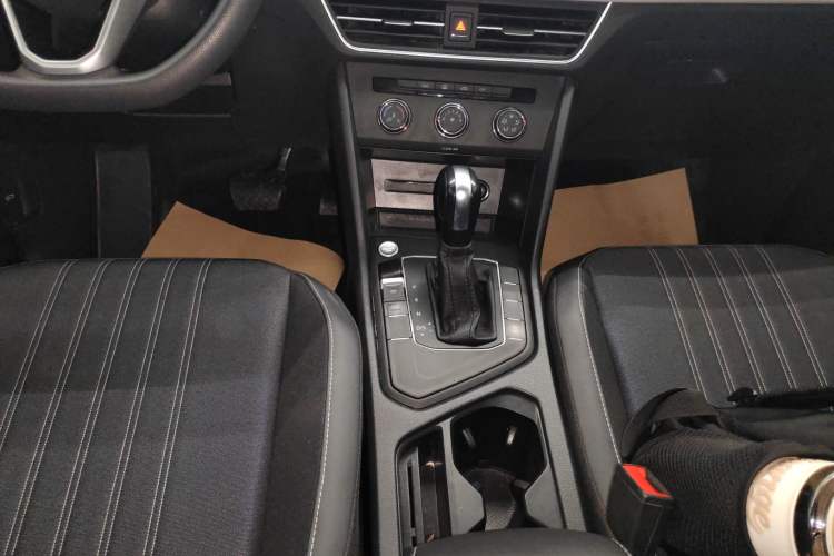 Used Volkswagen Tiguan L 2022 330TSI Automatic Two-Wheel Drive Comfort Edition
