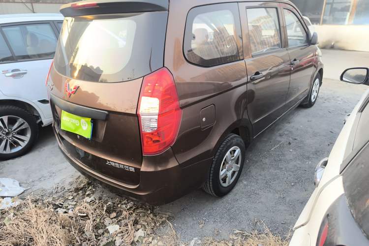 Used Wuling Hongguang 2015 1.2L S Base Model China IV
