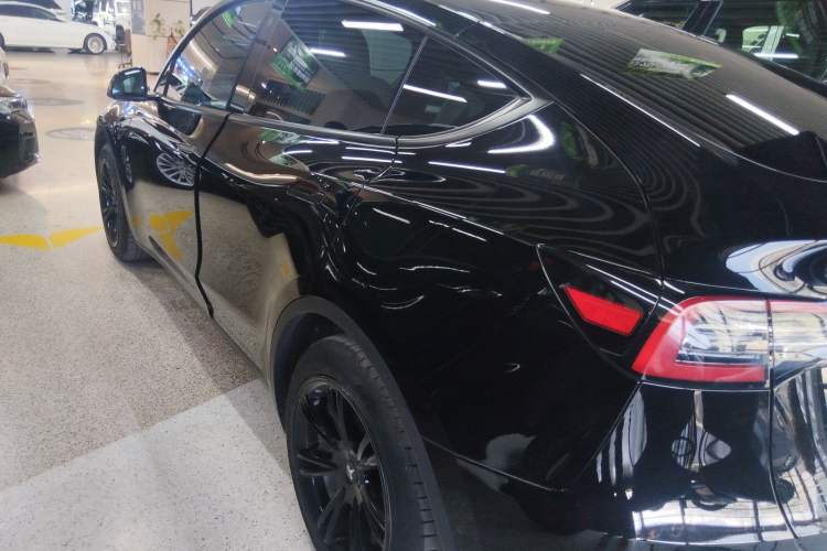 Used Tesla Model Y 2021 Standard Range Rear-Wheel Drive Version