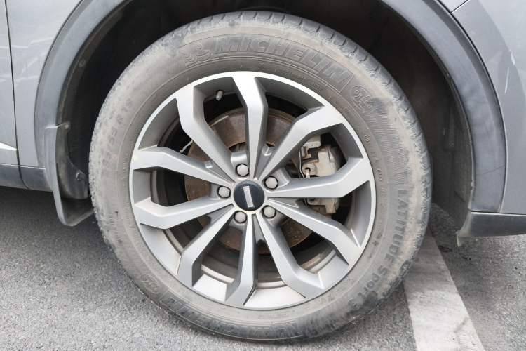 Used Wey VV6 2020 2.0T Two-Wheel Drive Smart Protection+
