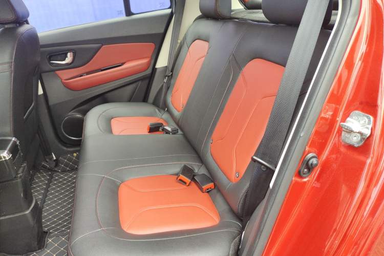 Used Haval H1 2016 Revised Version Blue Badge 1.5L AMT Comfort Edition
