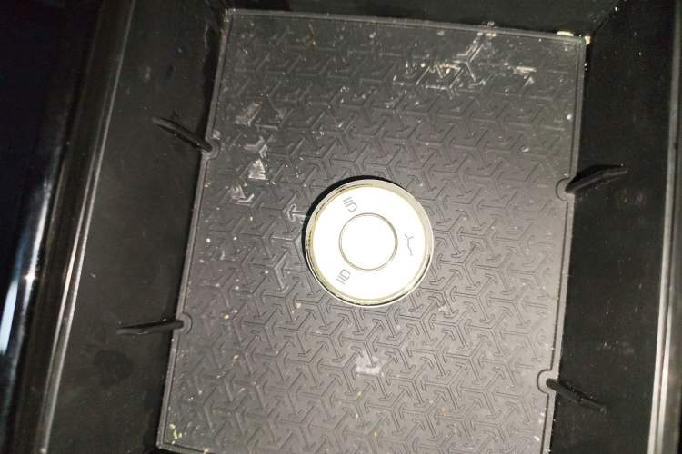 Used NETA U 2023 NETA U-Ⅱ 400 U Show Edition – Lithium Iron Phosphate
