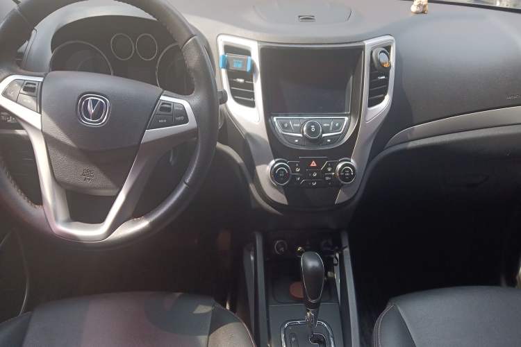 Used Changan CS35 2016 1.6L Automatic Luxury Model China V Standard
