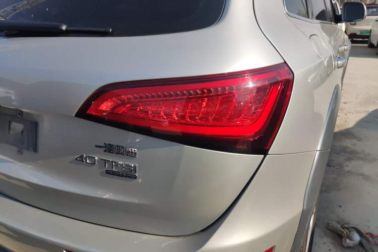 Used Audi Q5 2017 Plus 40 TFSI Technology Model
